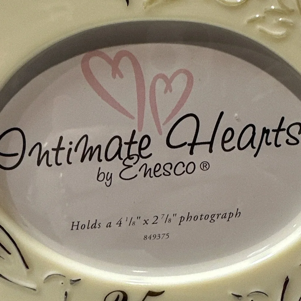 INTIMATE HEARTS‎ Enesco Textured Ceramic 5.25x4.75